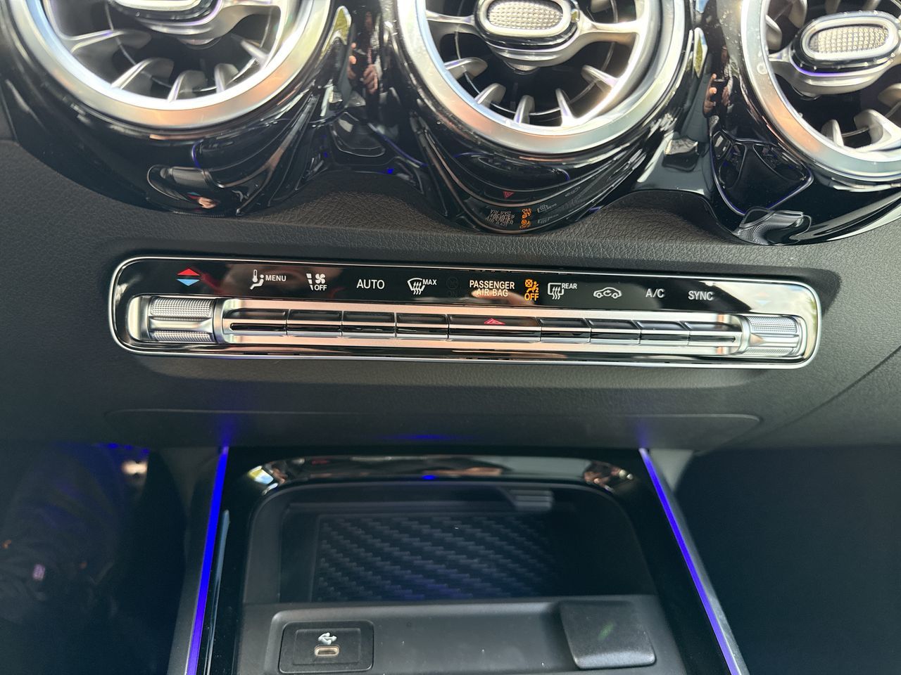 Mercedes-Benz GLB  2025 à North Vancouver, Colombie-Britannique