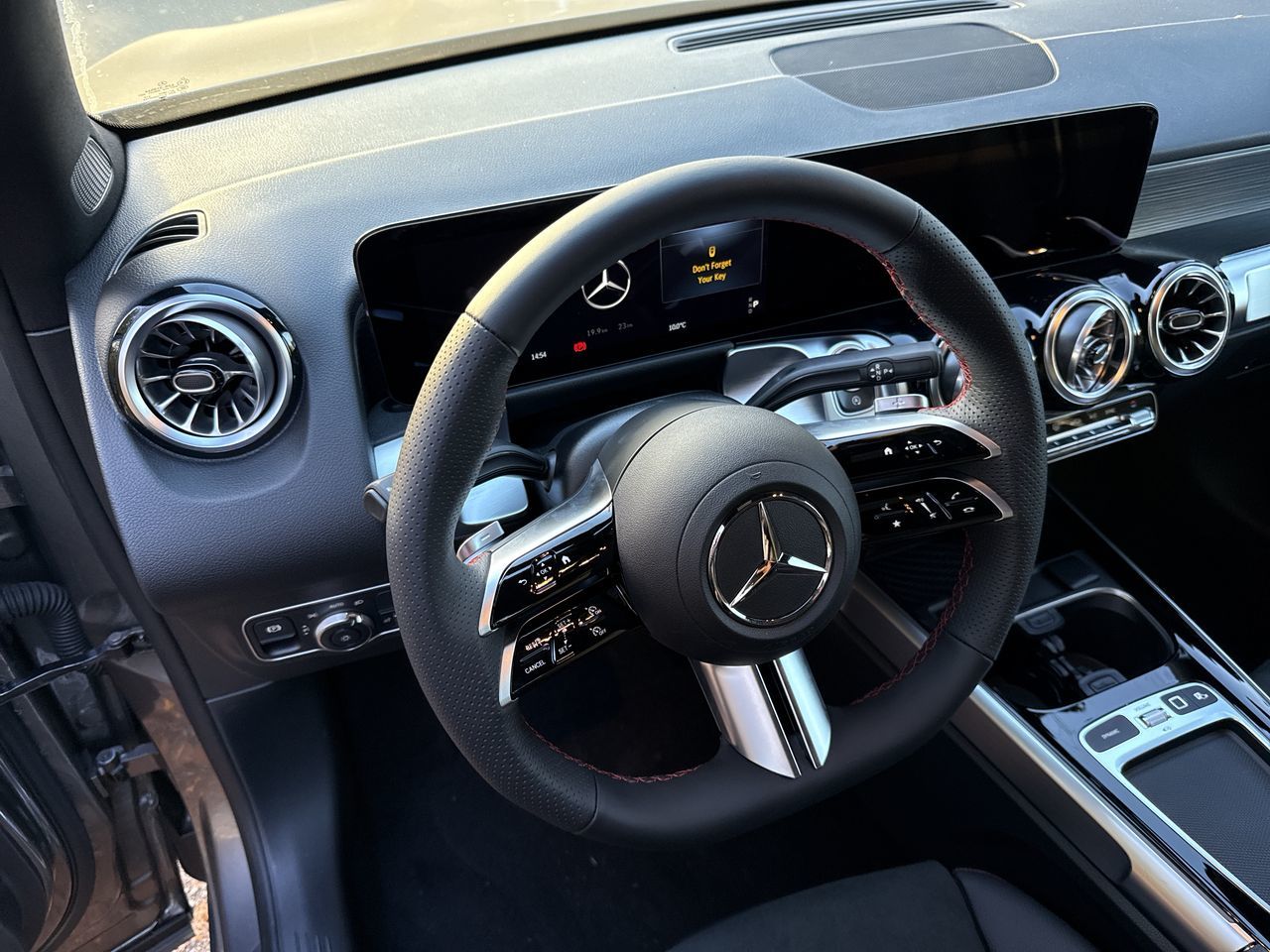 2025 Mercedes-Benz GLB in North Vancouver, British Columbia