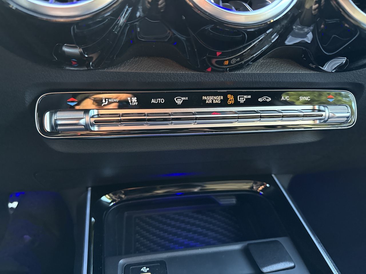 2025 Mercedes-Benz GLB in North Vancouver, British Columbia