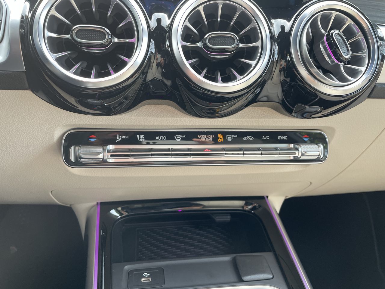 2025 Mercedes-Benz GLB in North Vancouver, British Columbia