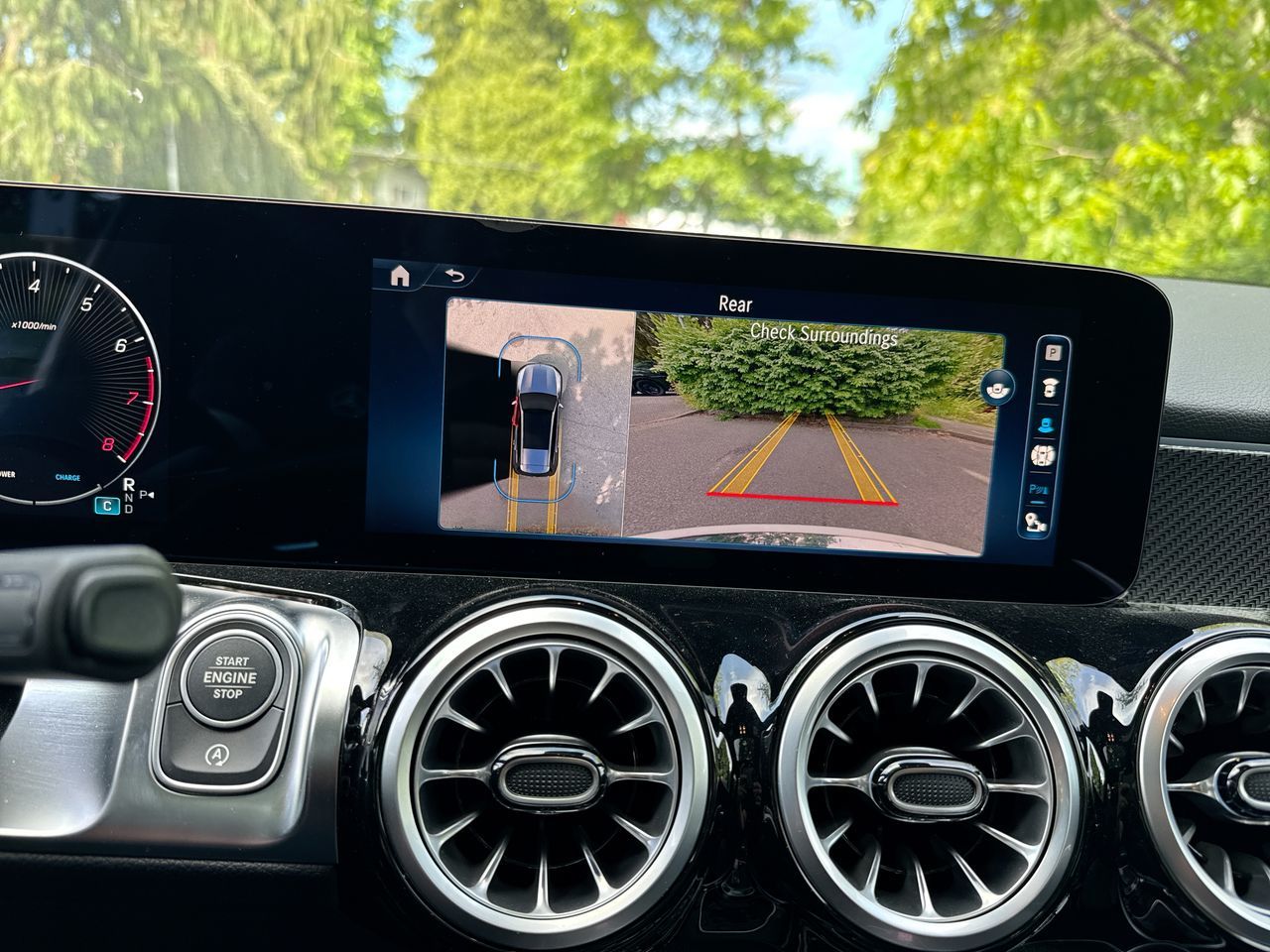 2025 Mercedes-Benz GLB in North Vancouver, British Columbia