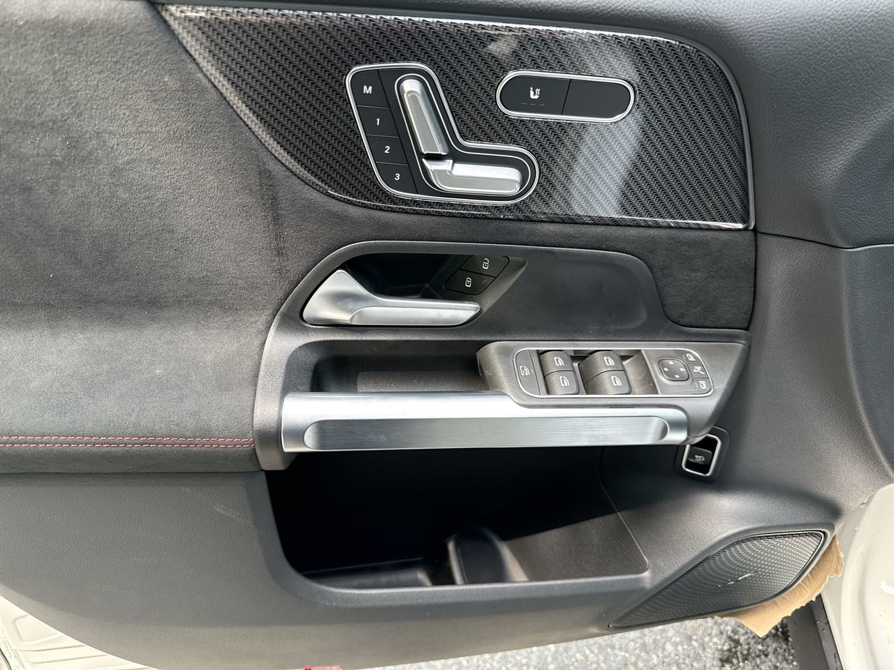 2025 Mercedes-Benz GLB in North Vancouver, British Columbia