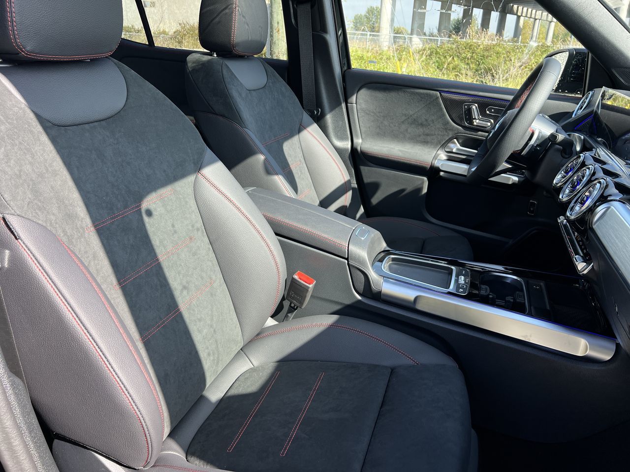 2026 Mercedes-Benz GLB