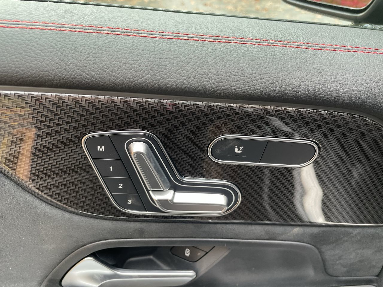 2026 Mercedes-Benz GLB