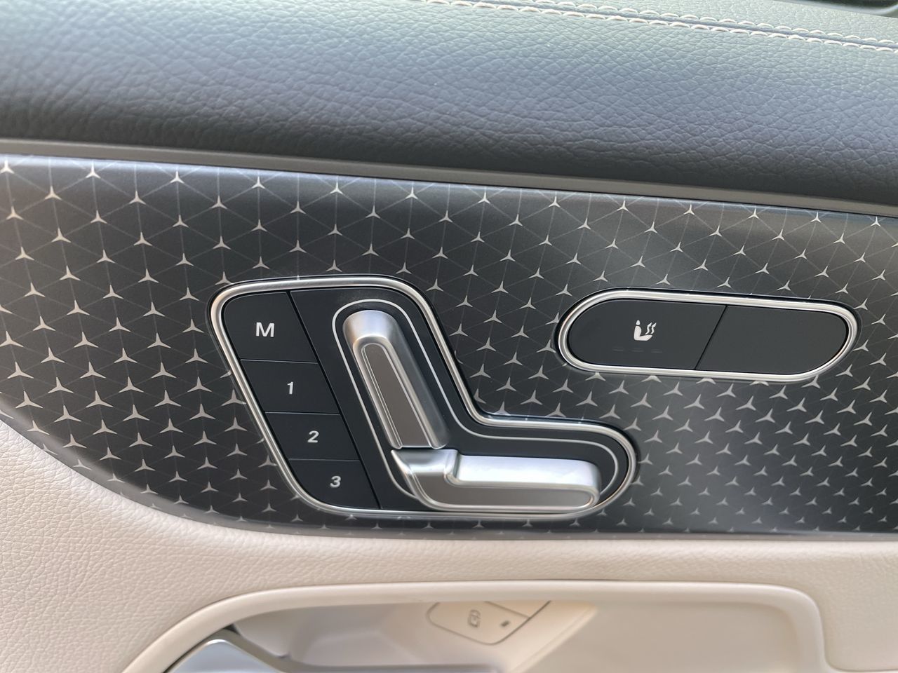 2026 Mercedes-Benz GLB