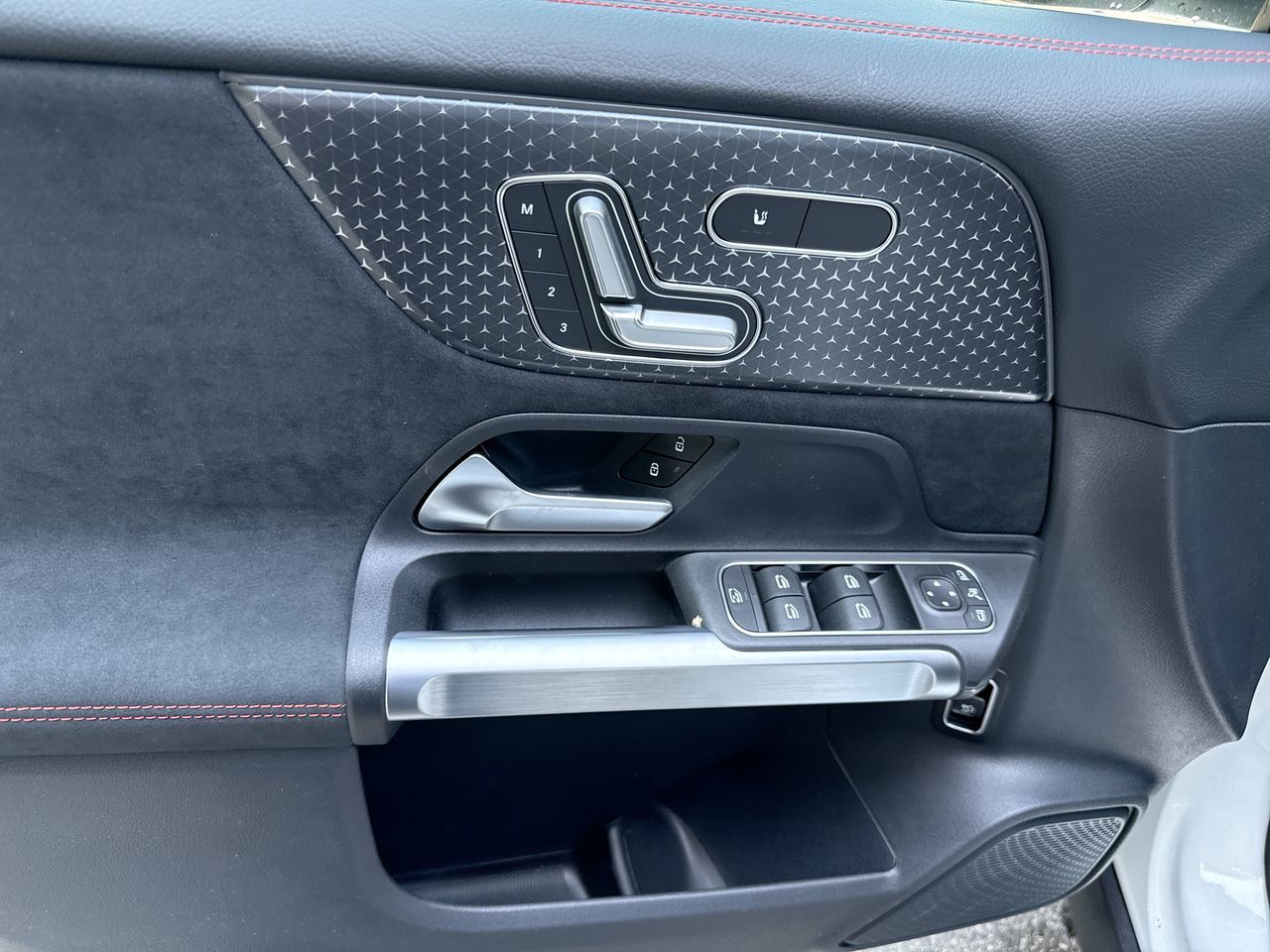 2026 Mercedes-Benz GLB in North Vancouver, British Columbia