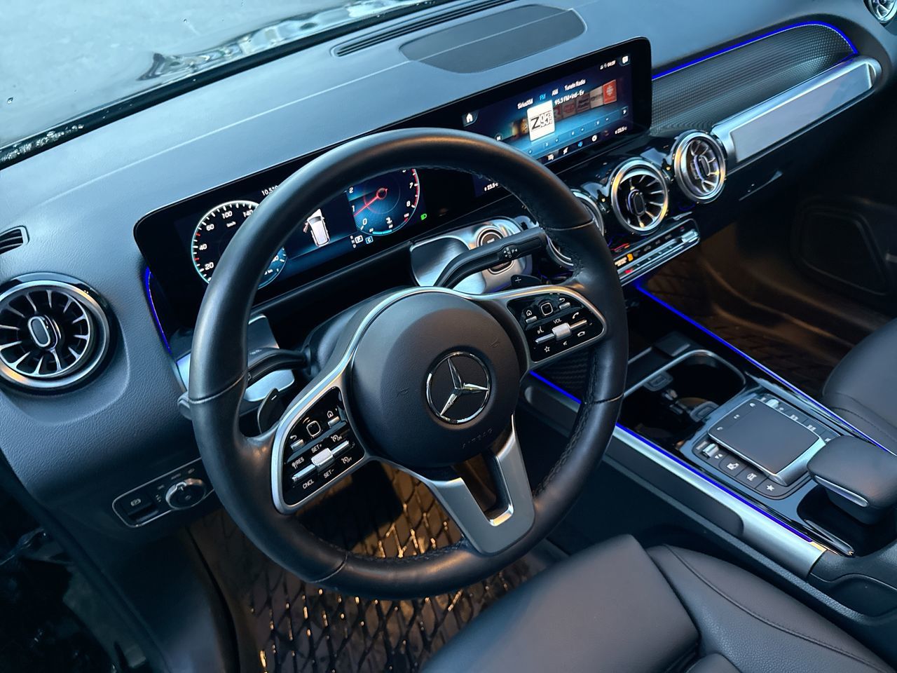 2023 Mercedes-Benz GLB250