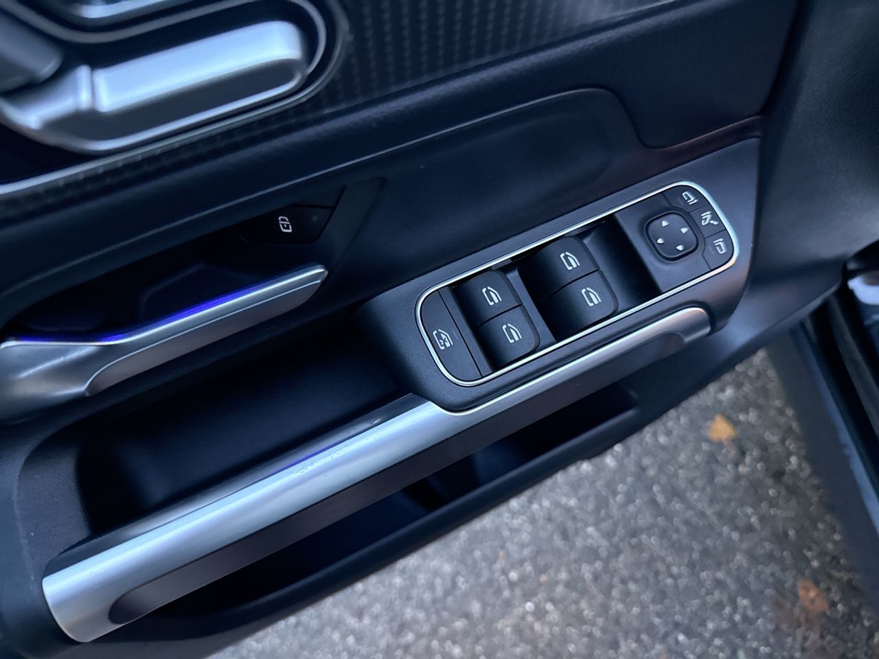 2023 Mercedes-Benz GLB250