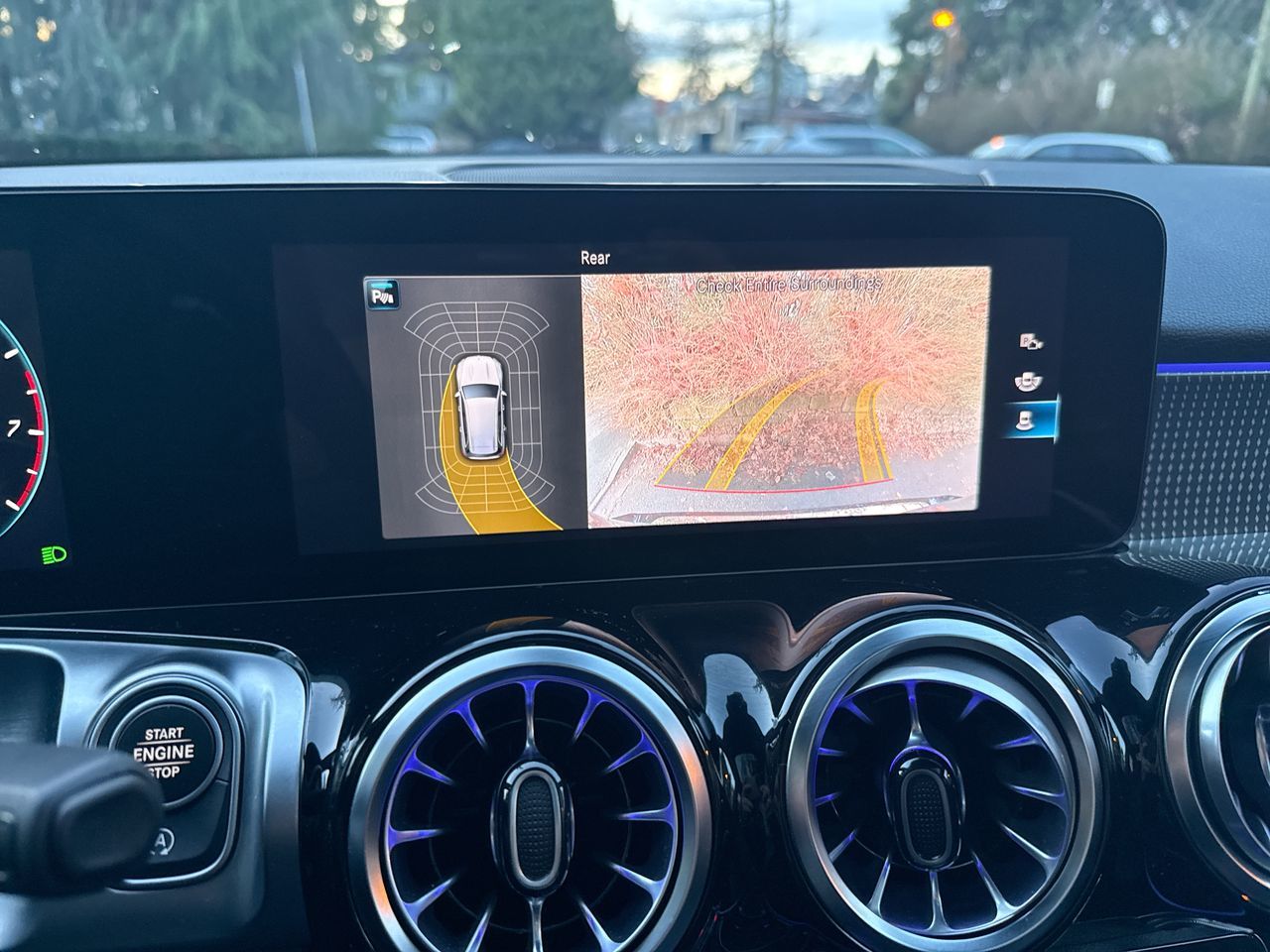 2023 Mercedes-Benz GLB250