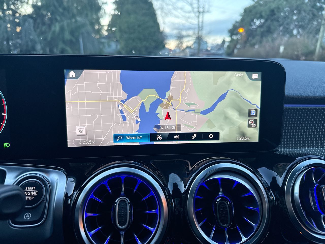 2023 Mercedes-Benz GLB250