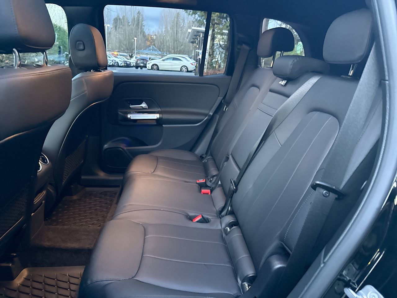 2023 Mercedes-Benz GLB250