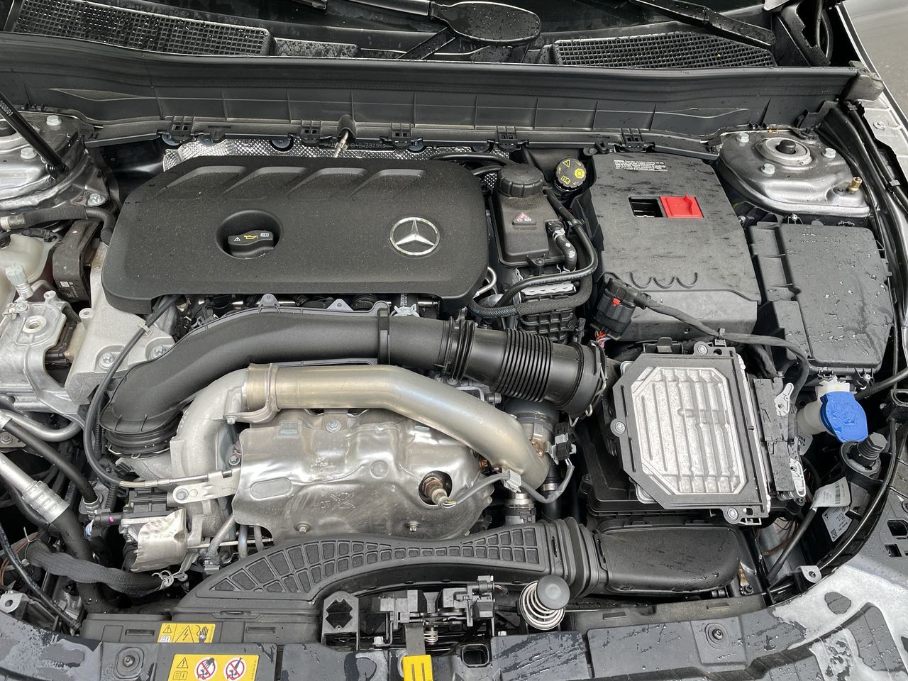 2025 Mercedes-Benz GLB250 in North Vancouver, British Columbia