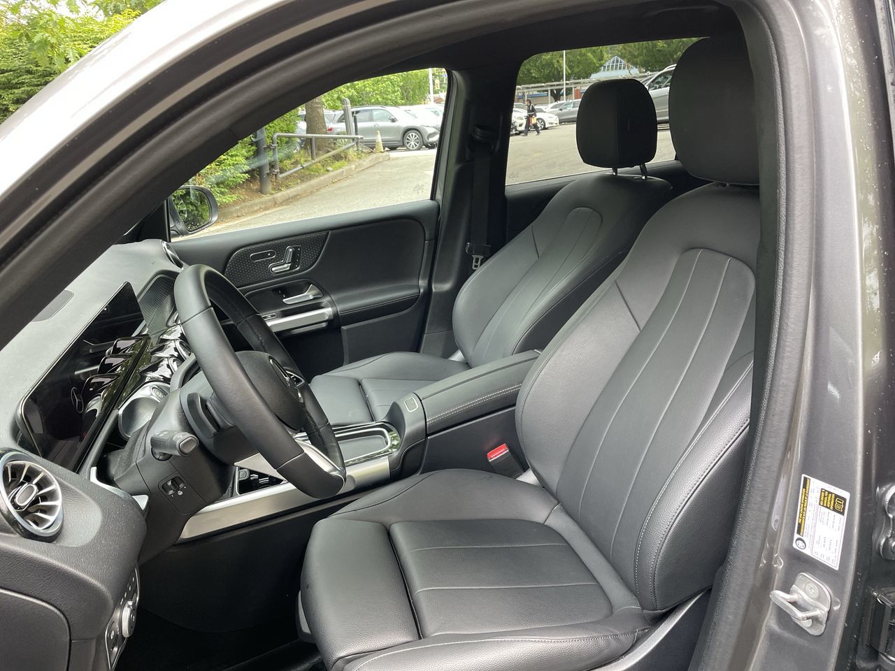 2025 Mercedes-Benz GLB250 in North Vancouver, British Columbia