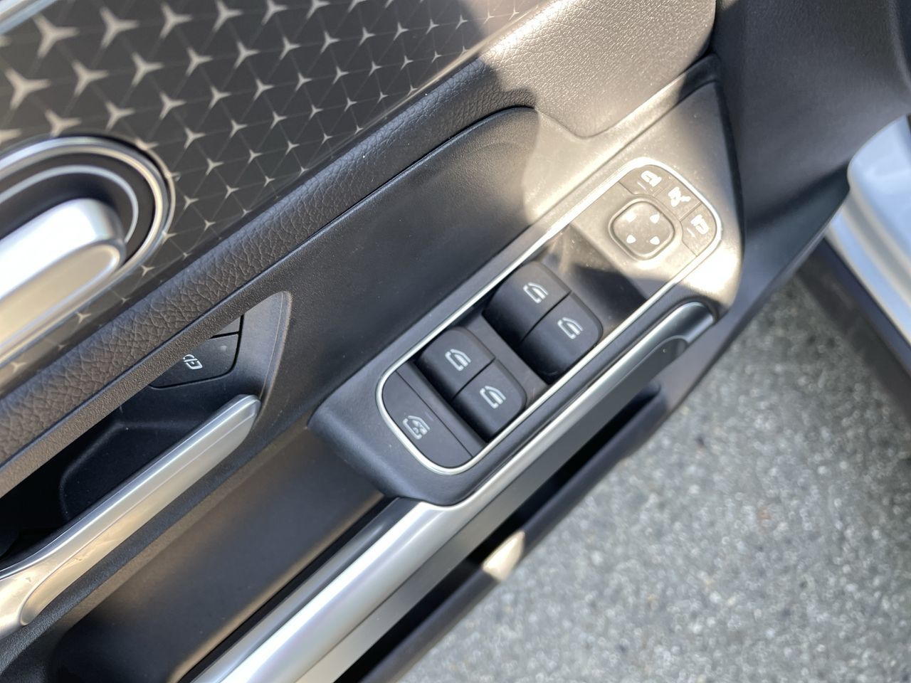 2025 Mercedes-Benz GLB250 in North Vancouver, British Columbia
