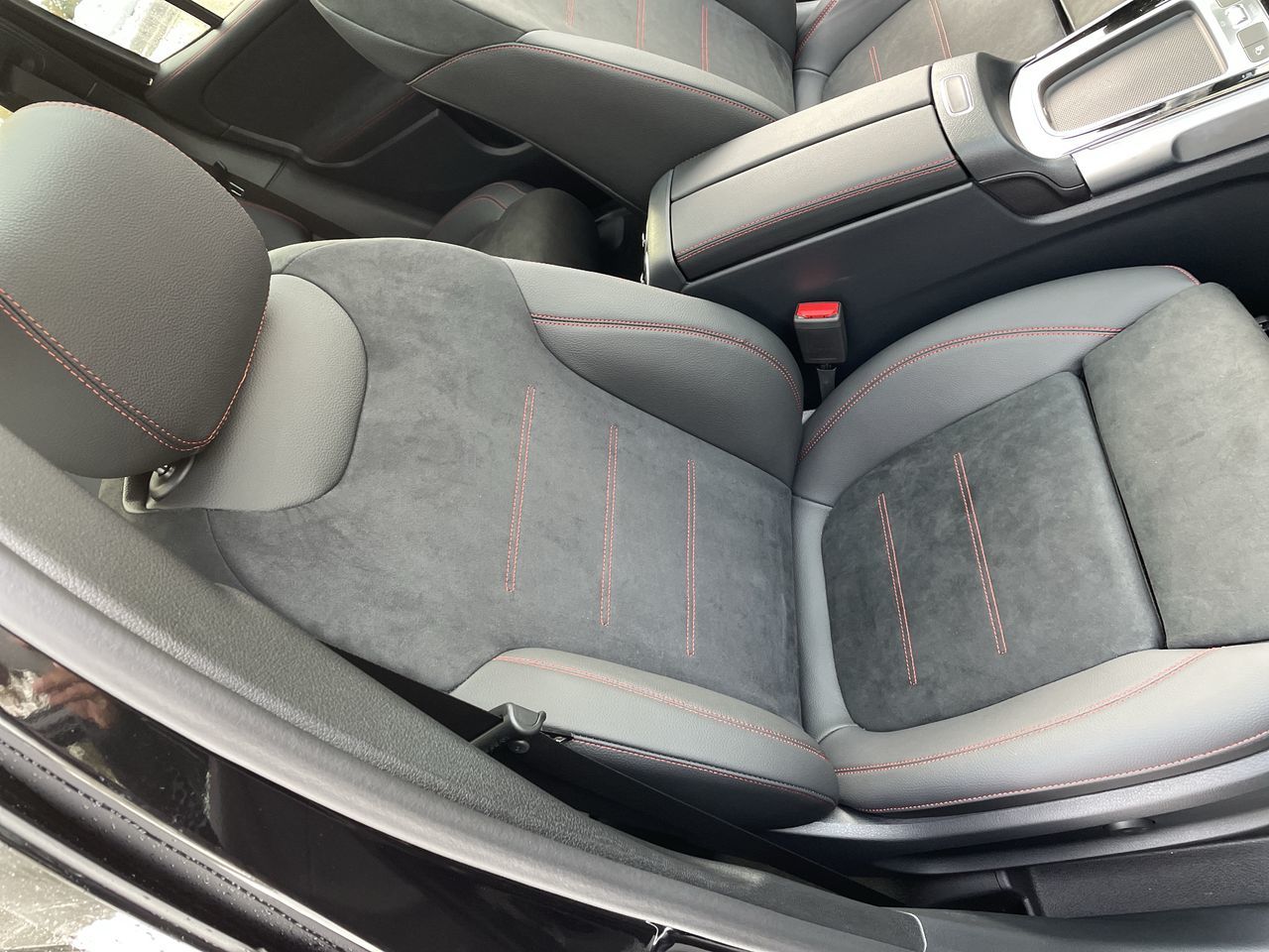 2025 Mercedes-Benz GLB250 in North Vancouver, British Columbia