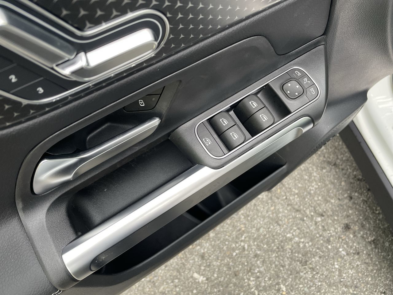 2025 Mercedes-Benz GLB250 in North Vancouver, British Columbia