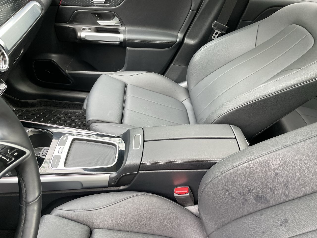 2025 Mercedes-Benz GLB in North Vancouver, British Columbia