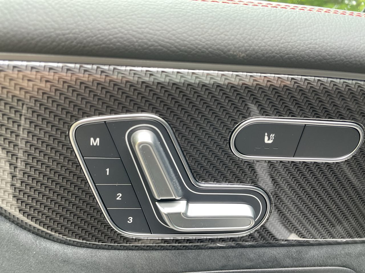 2025 Mercedes-Benz GLB in North Vancouver, British Columbia