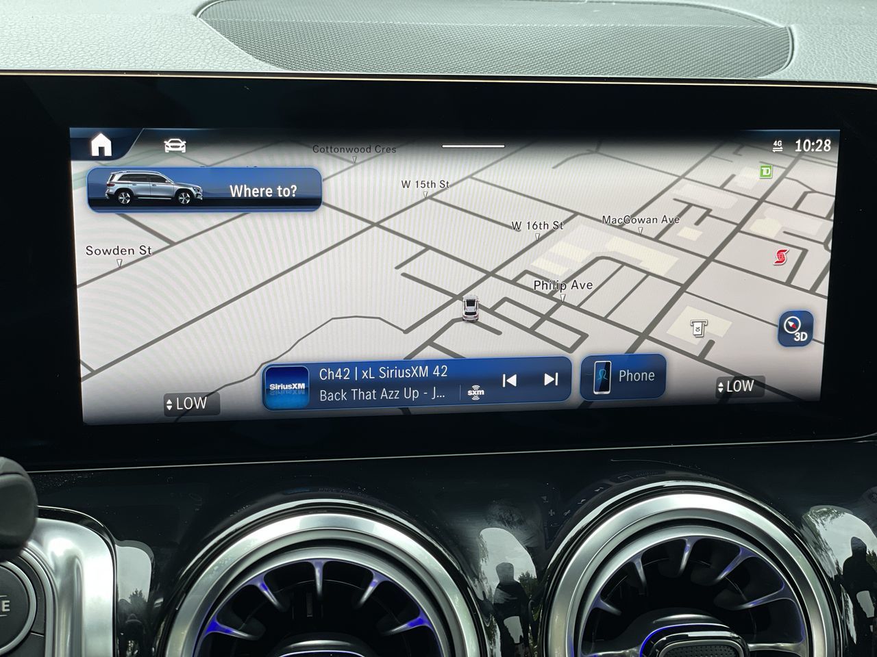 2025 Mercedes-Benz GLB in North Vancouver, British Columbia