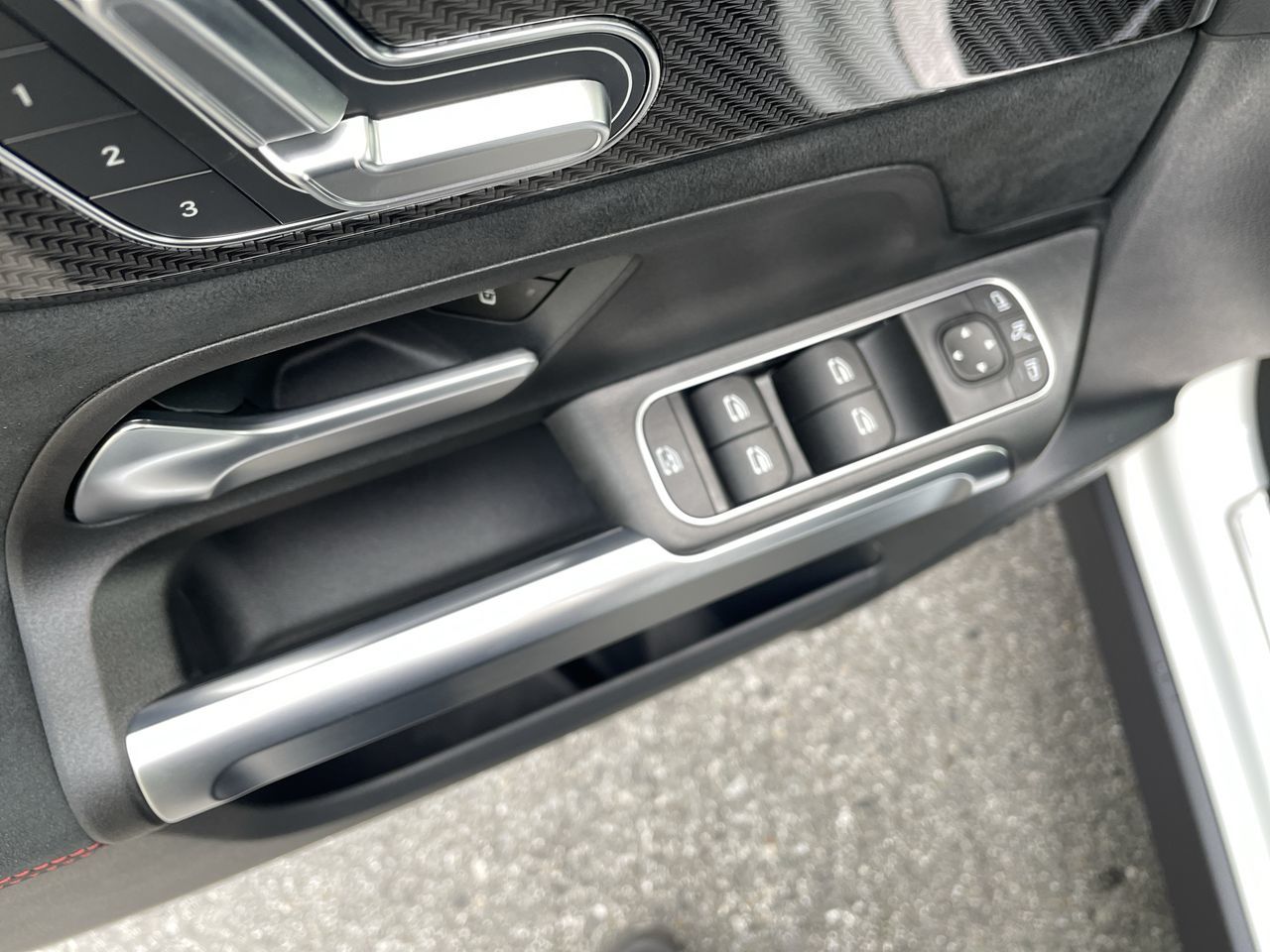 2025 Mercedes-Benz GLB