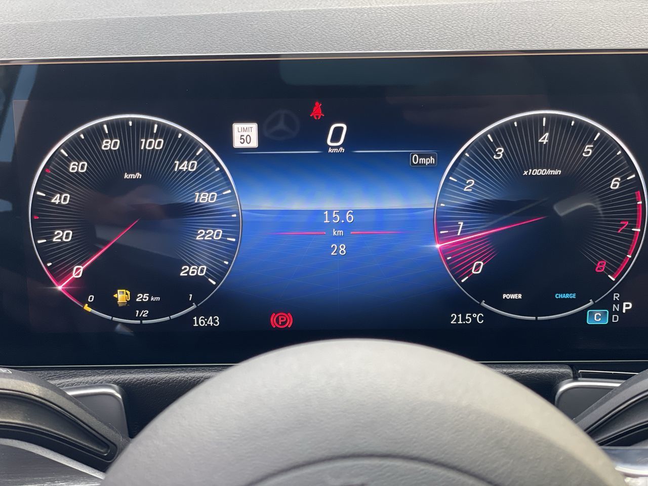 2025 Mercedes-Benz GLB