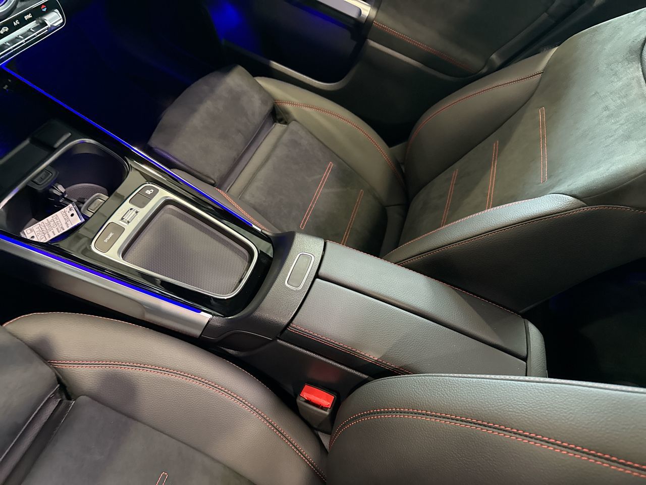 2025 Mercedes-Benz GLB in North Vancouver, British Columbia