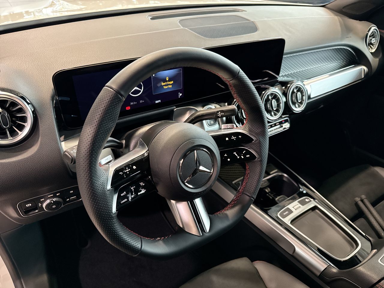 2025 Mercedes-Benz GLB in North Vancouver, British Columbia