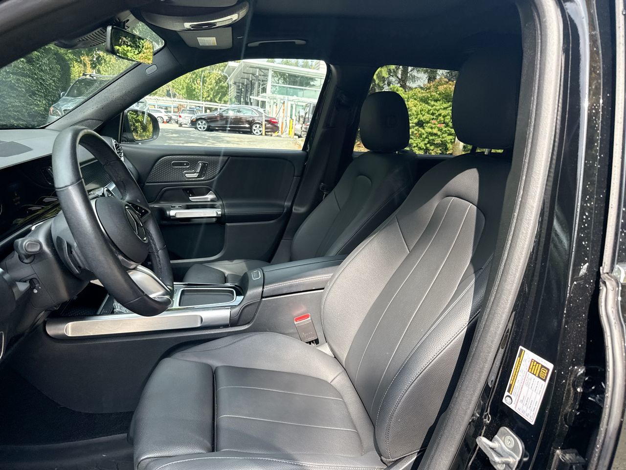 2025  GLB250