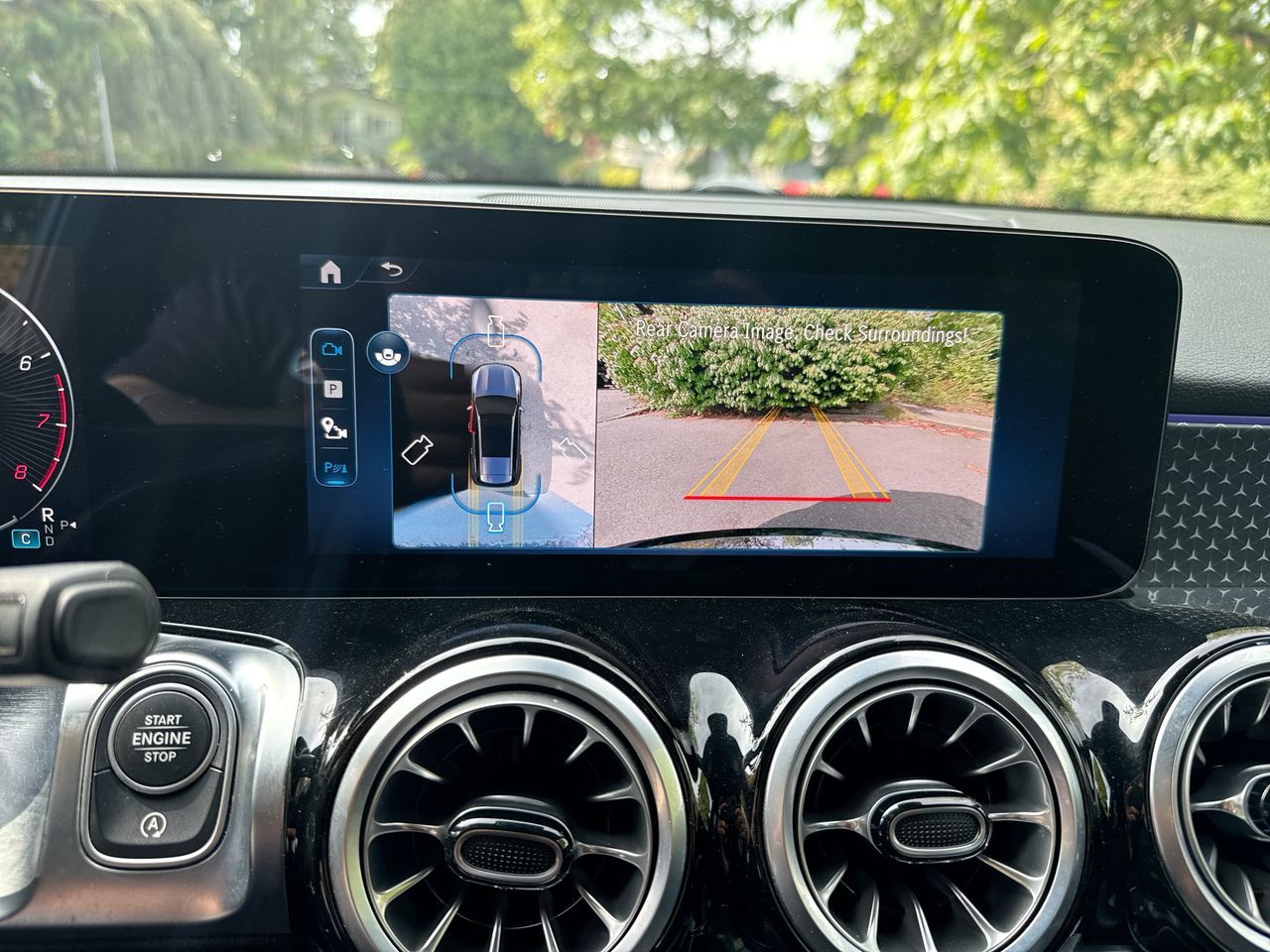 2025  GLB250