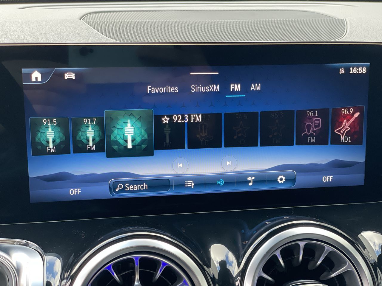 2026 Mercedes-Benz GLB