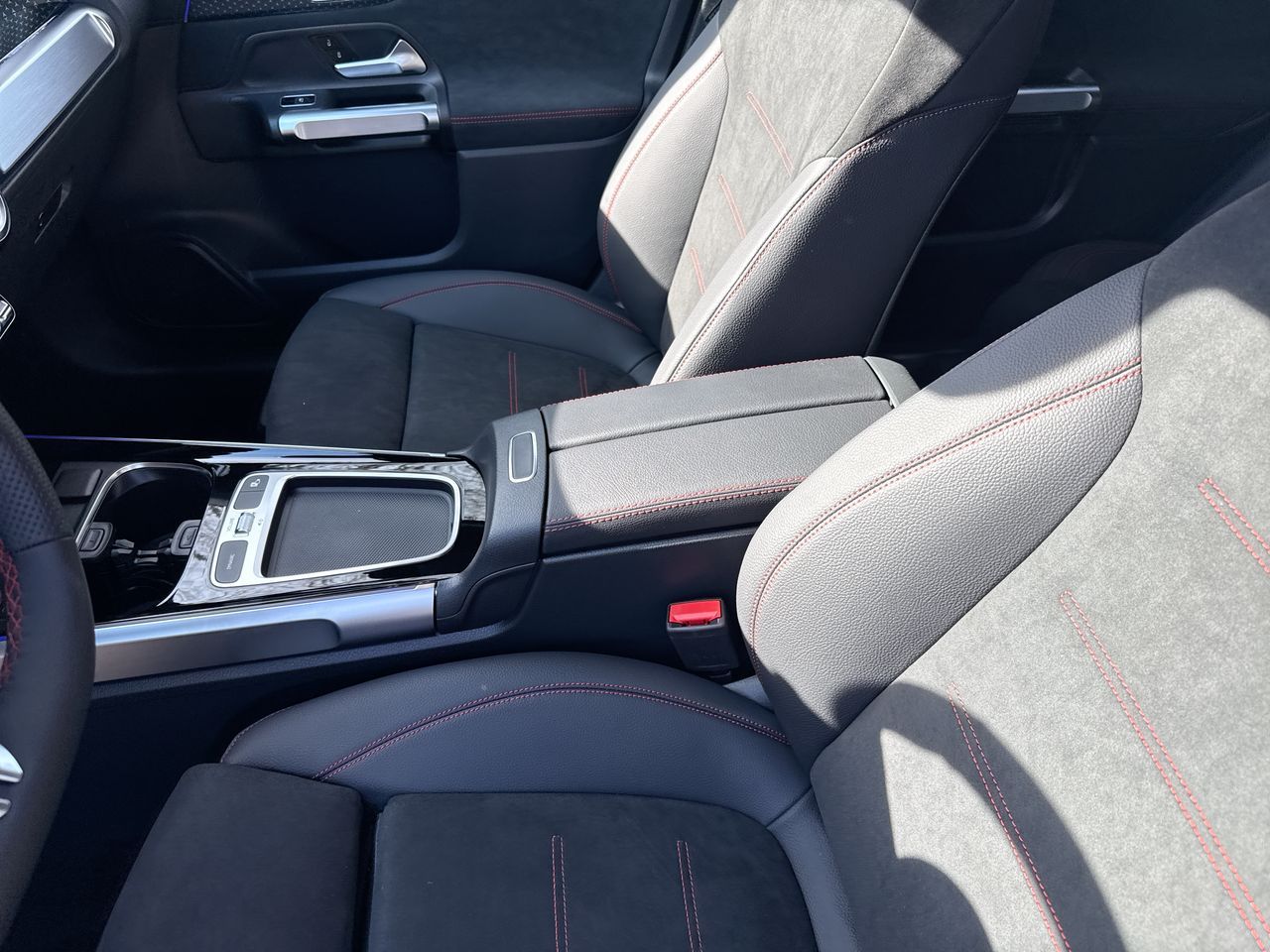 2026 Mercedes-Benz GLB in North Vancouver, British Columbia