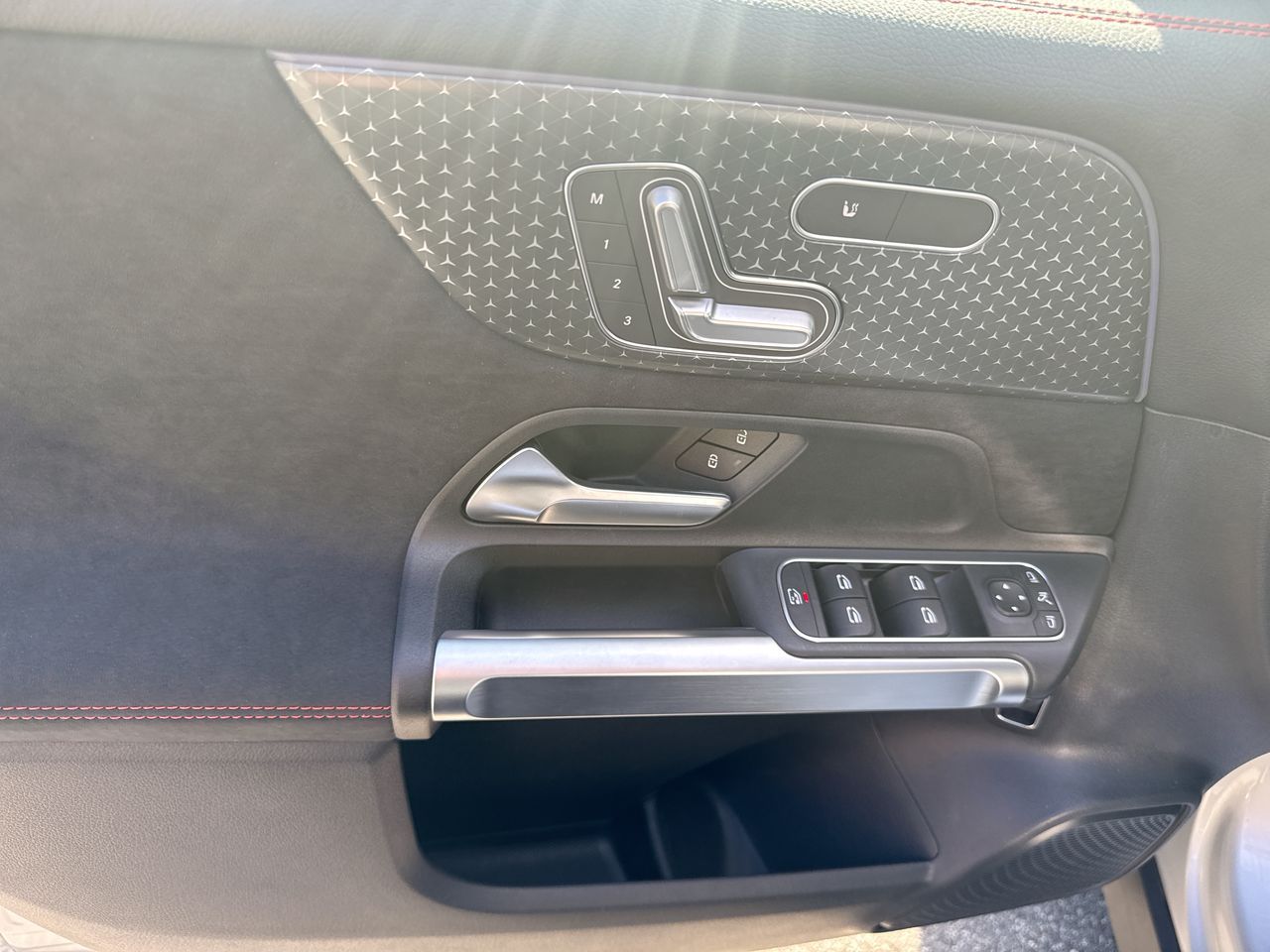 2026 Mercedes-Benz GLB in North Vancouver, British Columbia