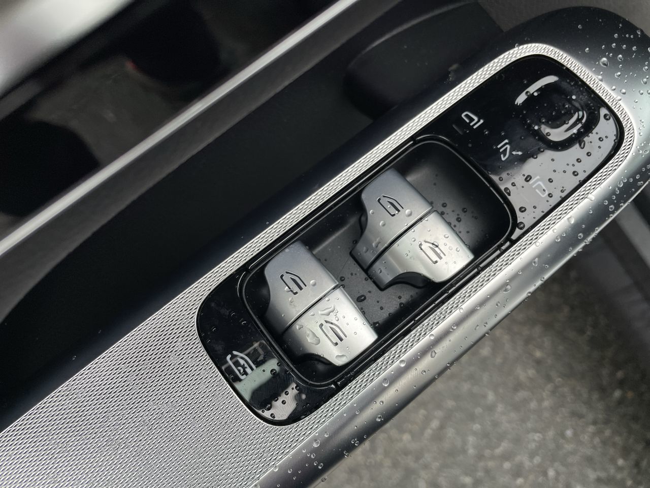 2025 Mercedes-Benz GLC Plug-in Hybrid in North Vancouver, British Columbia