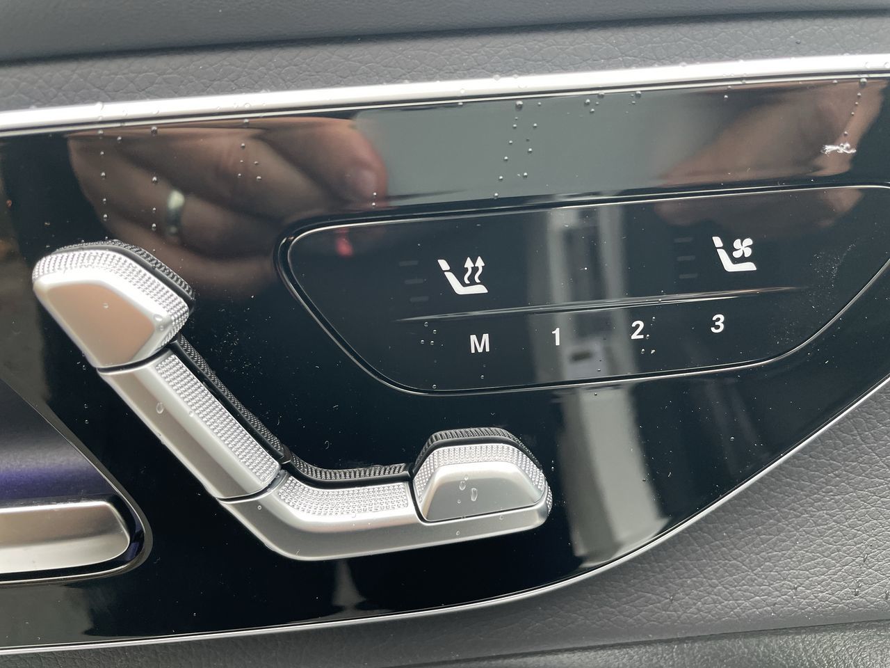 2025 Mercedes-Benz GLC Plug-in Hybrid in North Vancouver, British Columbia