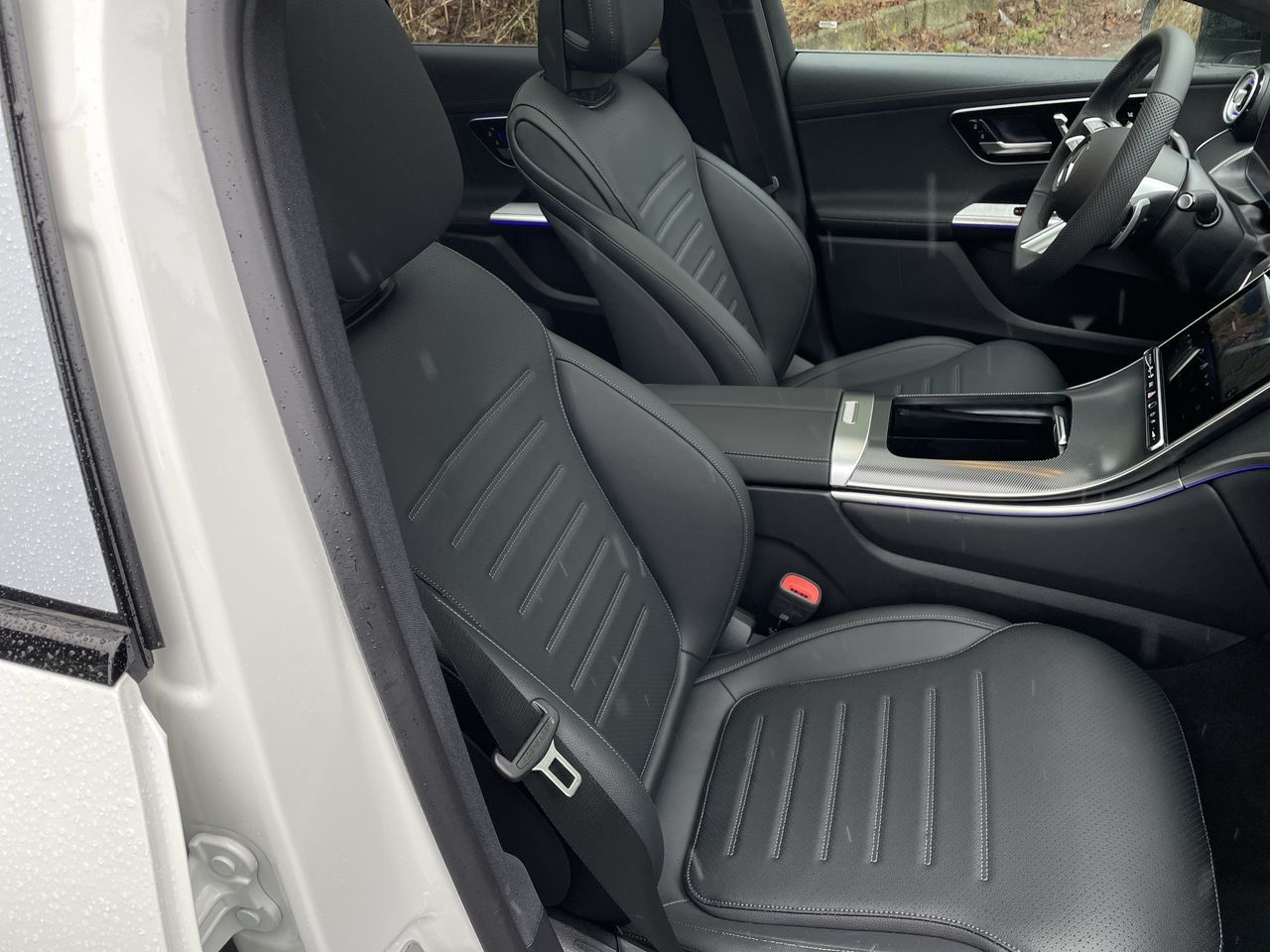 2025 Mercedes-Benz GLC Plug-in Hybrid in North Vancouver, British Columbia