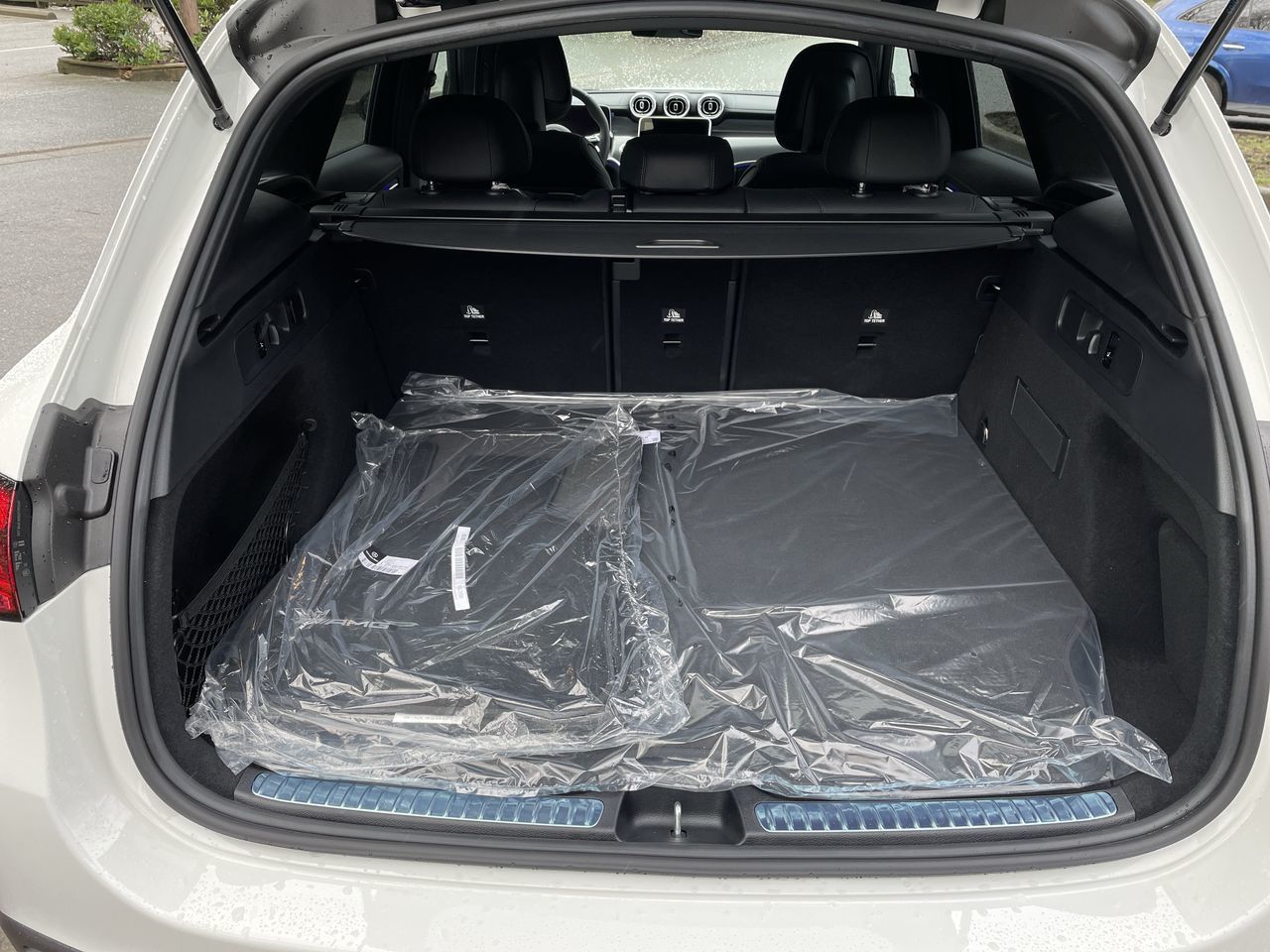 2025 Mercedes-Benz GLC Plug-in Hybrid in North Vancouver, British Columbia