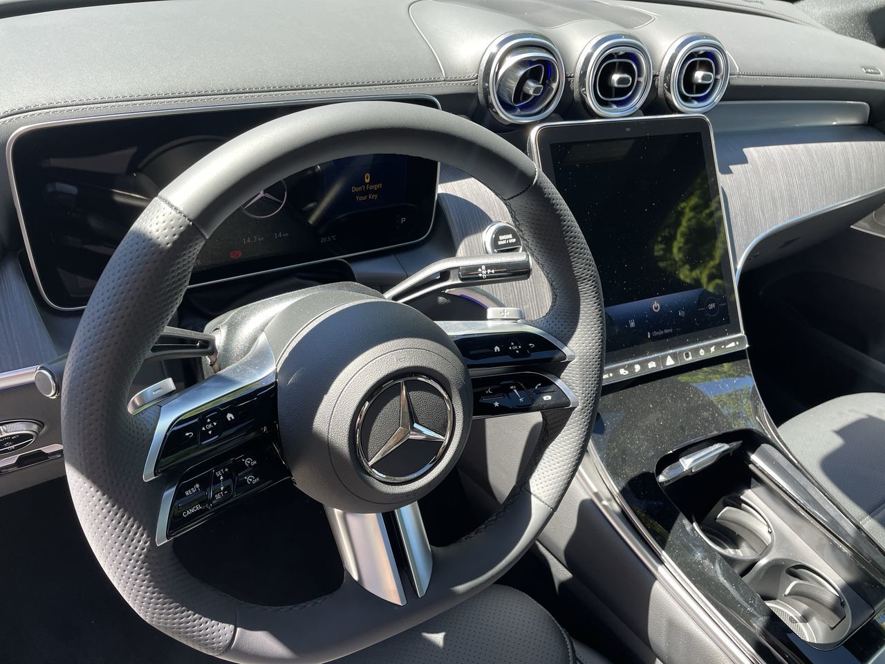 2025 Mercedes-Benz GLC Plug-in Hybrid in North Vancouver, British Columbia