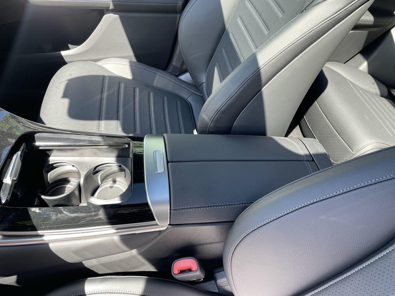 2025 Mercedes-Benz GLC Plug-in Hybrid in North Vancouver, British Columbia