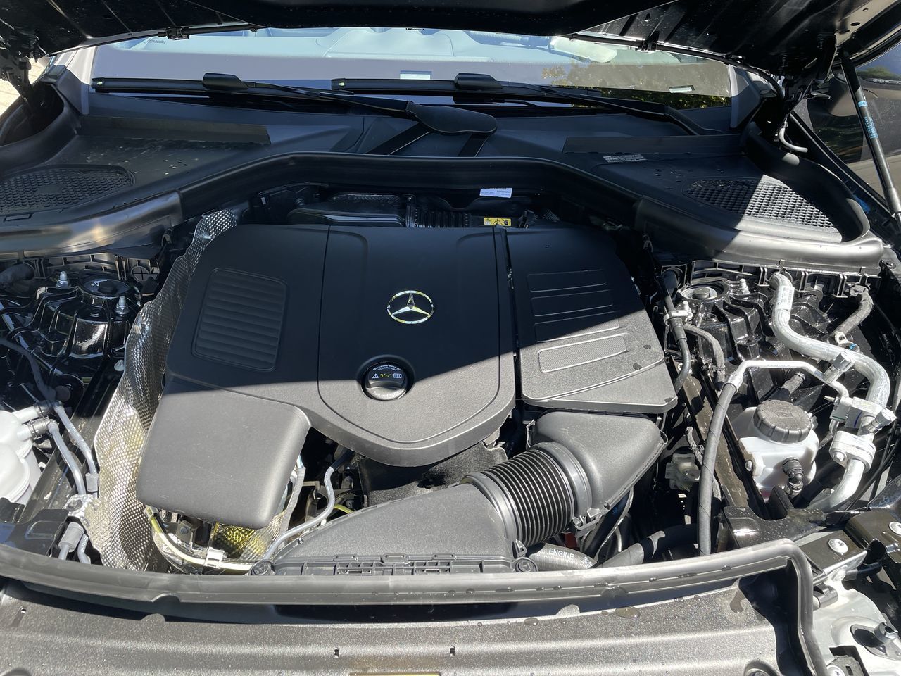2025 Mercedes-Benz GLC Plug-in Hybrid in North Vancouver, British Columbia
