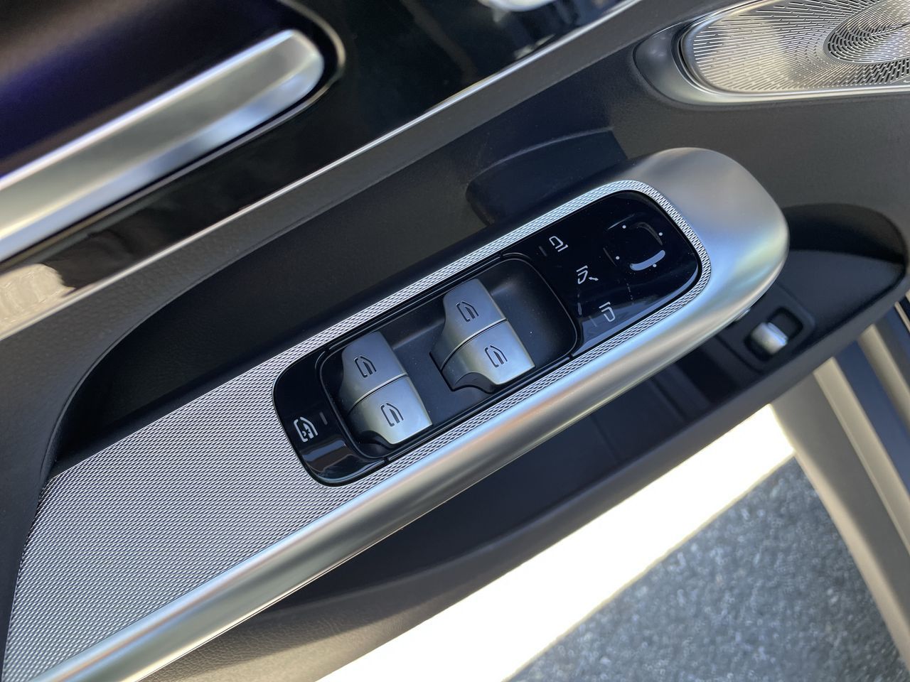 2025 Mercedes-Benz GLC Plug-in Hybrid in North Vancouver, British Columbia