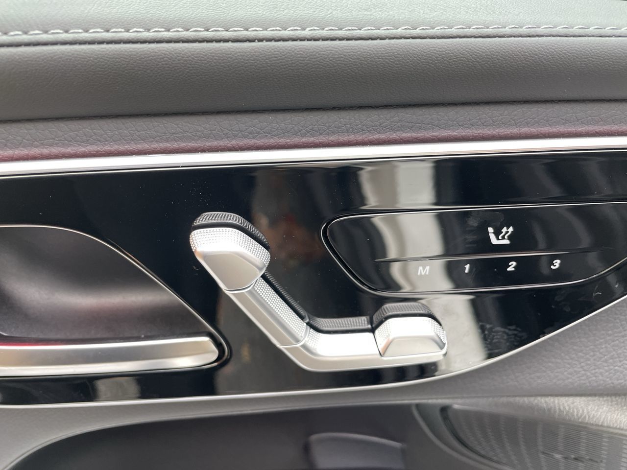 2025 Mercedes-Benz GLC Plug-in Hybrid in North Vancouver, British Columbia