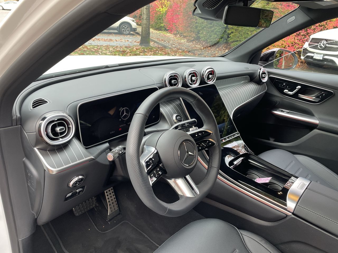 2025 Mercedes-Benz GLC Plug-in Hybrid in North Vancouver, British Columbia