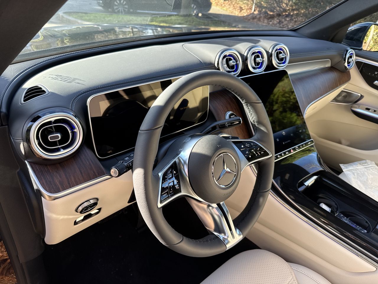2026 Mercedes-Benz GLC Plug-in Hybrid in North Vancouver, British Columbia