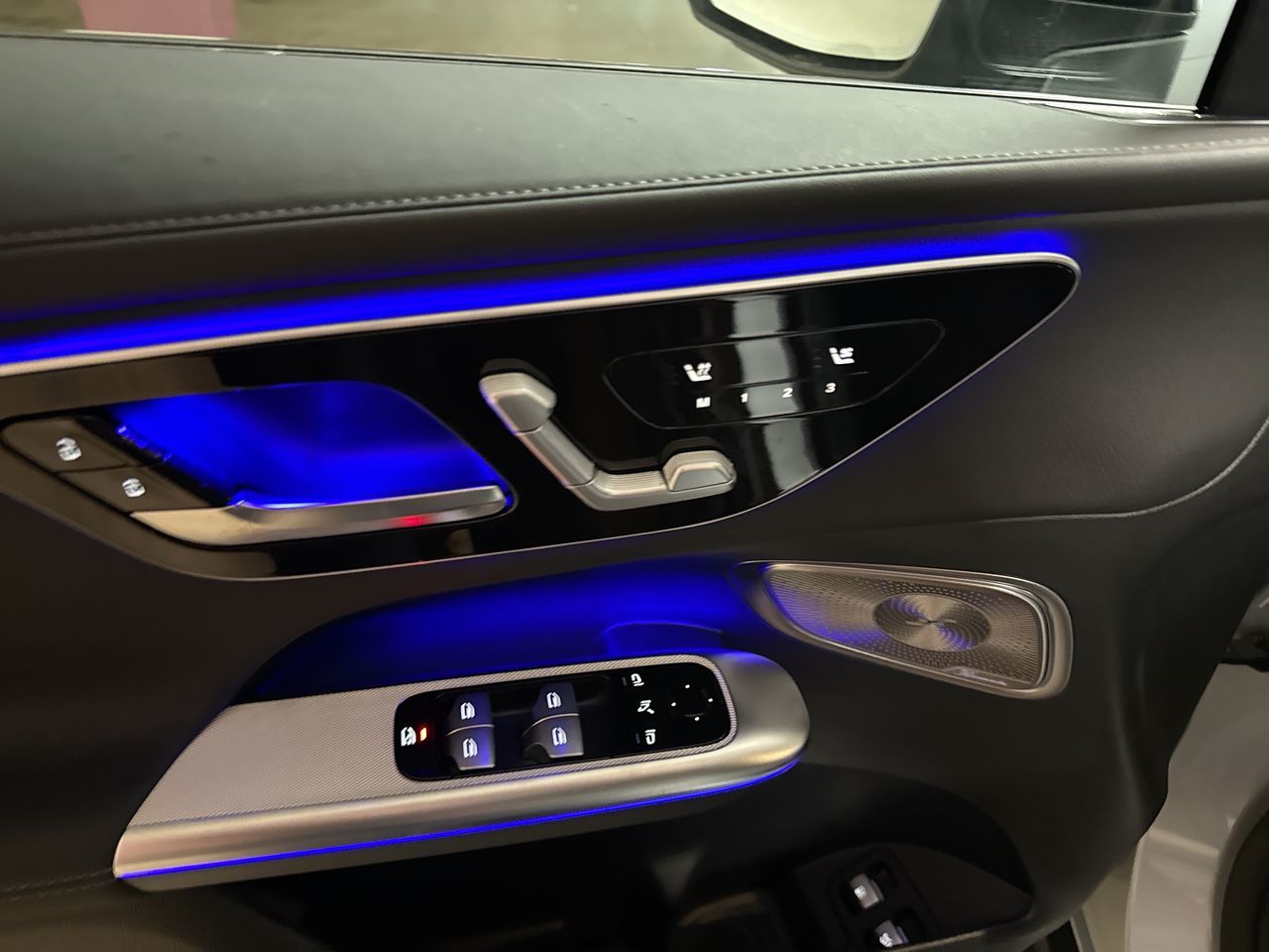 2026 Mercedes-Benz GLC Plug-in Hybrid in North Vancouver, British Columbia