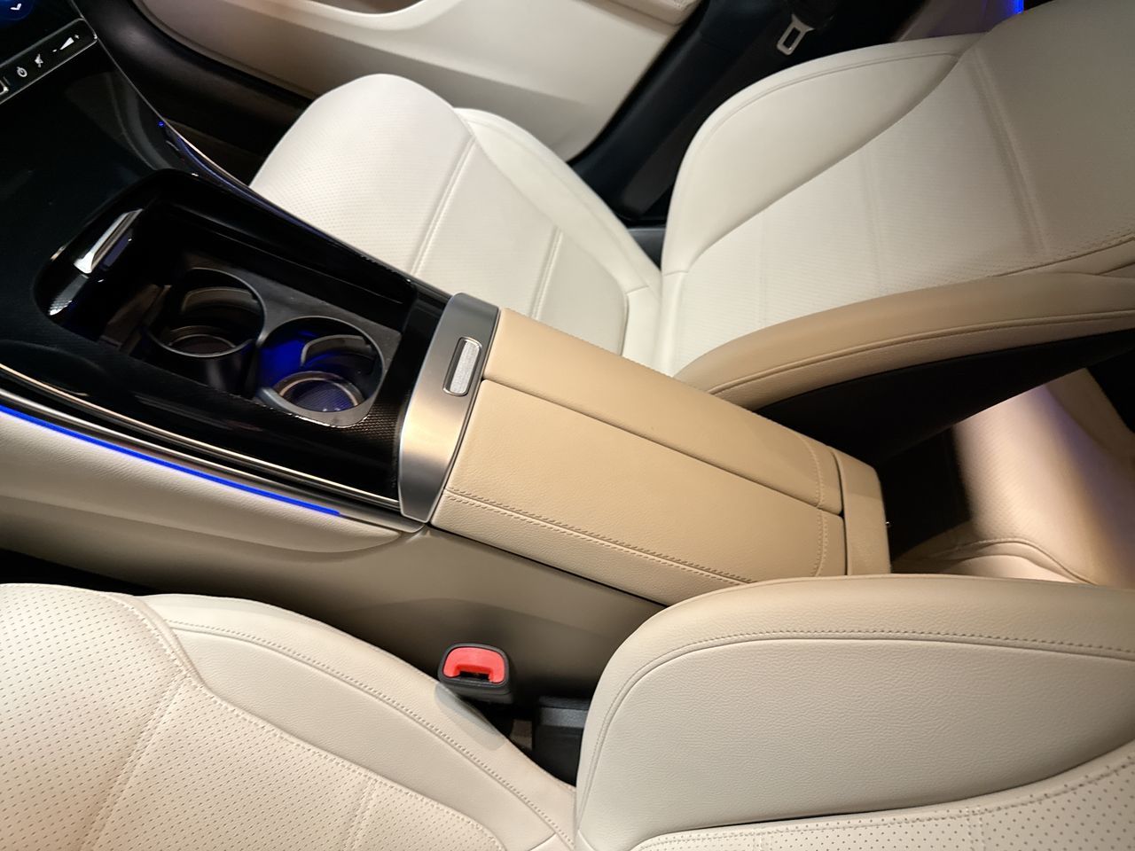 2026 Mercedes-Benz GLC