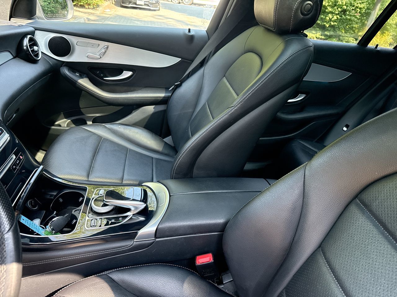 2016 Mercedes-Benz GLC300 in North Vancouver, British Columbia