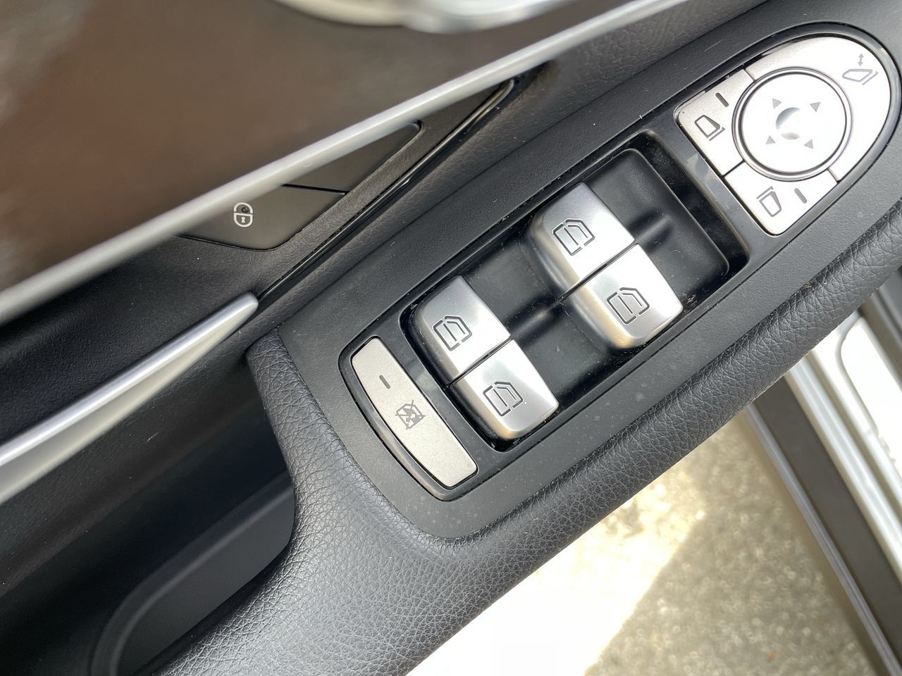 2018 Mercedes-Benz GLC300 in North Vancouver, British Columbia