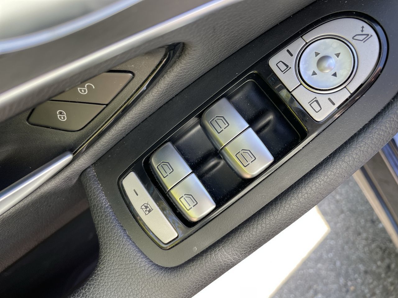 2018 Mercedes-Benz GLC300 in North Vancouver, British Columbia