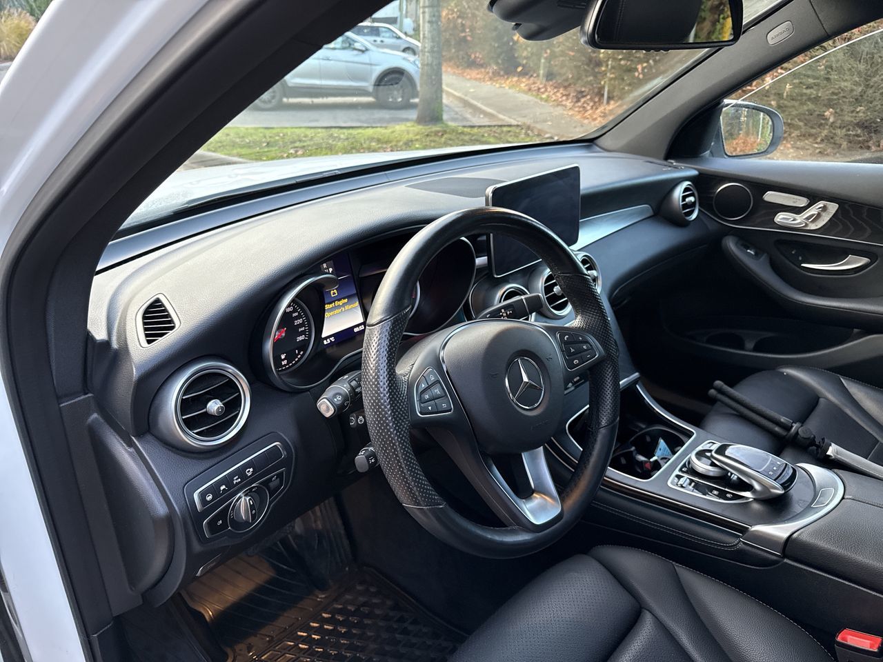 2019 Mercedes-Benz GLC300 in North Vancouver, British Columbia