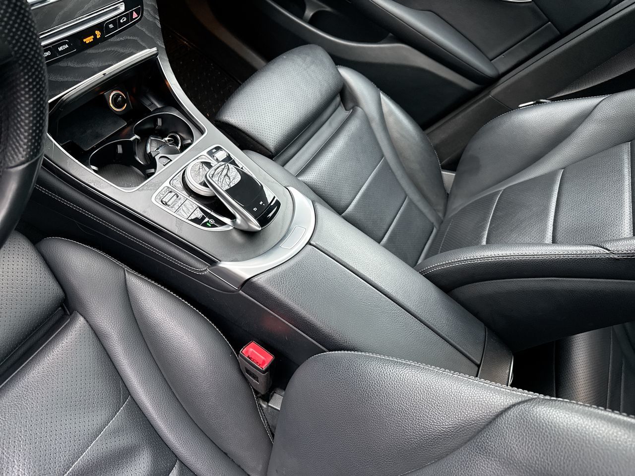 Mercedes-Benz GLC300  2019 à North Vancouver, Colombie-Britannique